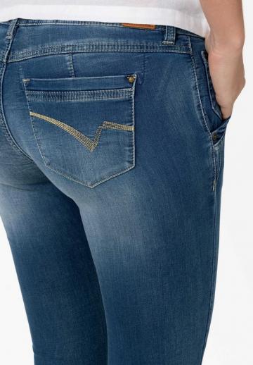 Укороченные джинсы