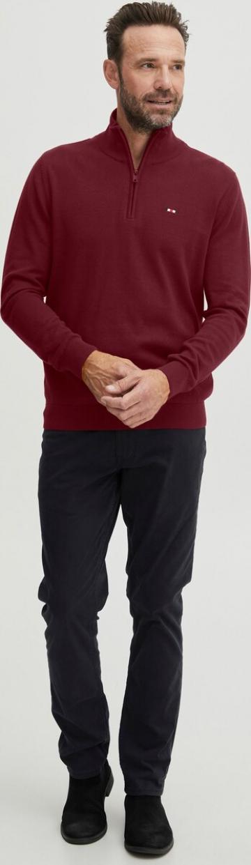 Вязаный свитер 
