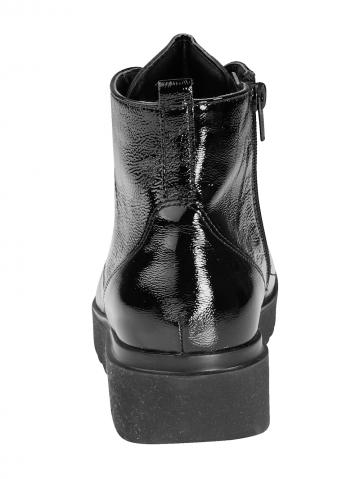 Сапожки на шнуровке