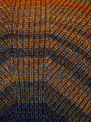 Вязаный пуловер