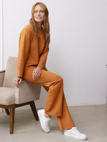 Вязаный пуловер