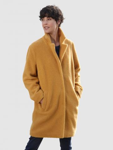 Короткое пальто