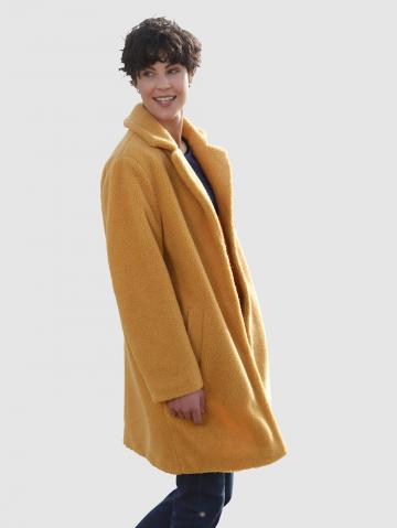 Короткое пальто