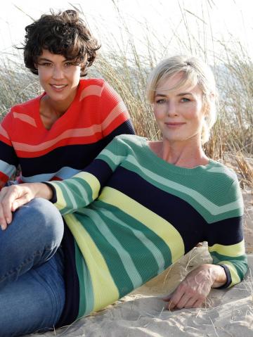 Вязаный пуловер