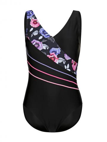 Слитный купальник