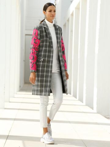 Короткое пальто