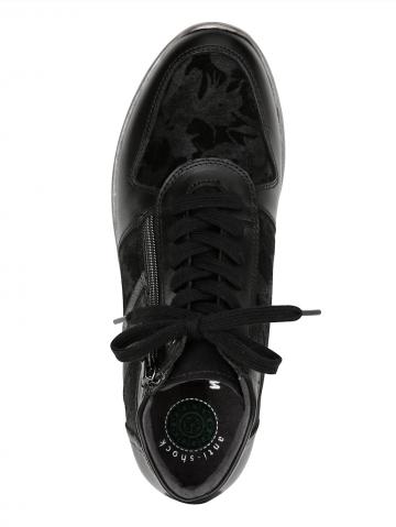 Сапожки на шнуровке