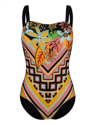 Слитный купальник