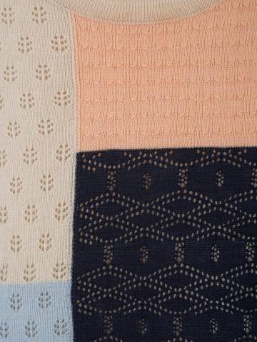 Вязаный пуловер