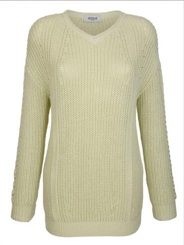 Вязаный пуловер