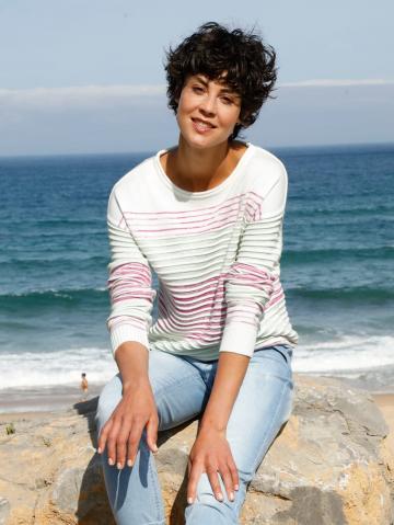 Вязаный пуловер