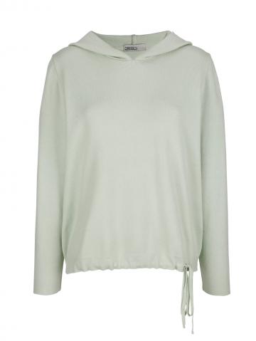 Вязаный пуловер