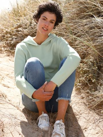 Вязаный пуловер