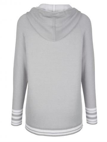 Вязаный пуловер