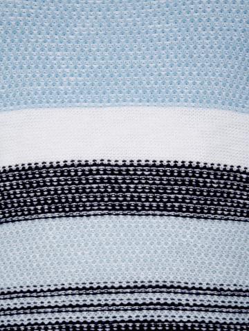 Вязаный пуловер