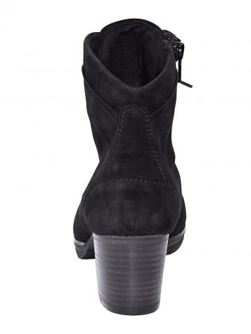 Сапожки на шнуровке