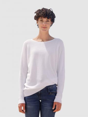 Вязаный пуловер