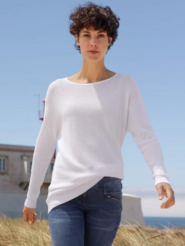 Вязаный пуловер