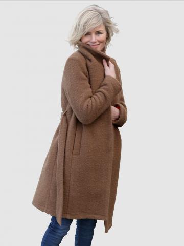 Короткое пальто