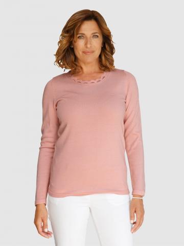 Вязаный пуловер