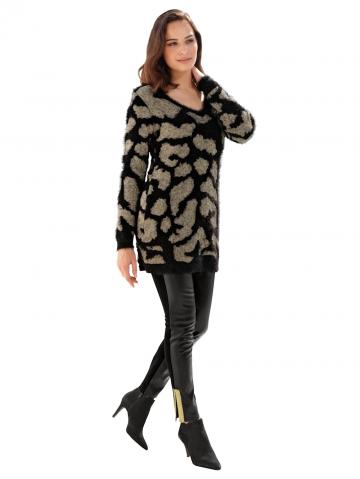 Вязаный пуловер