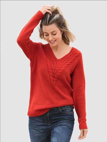 Вязаный пуловер