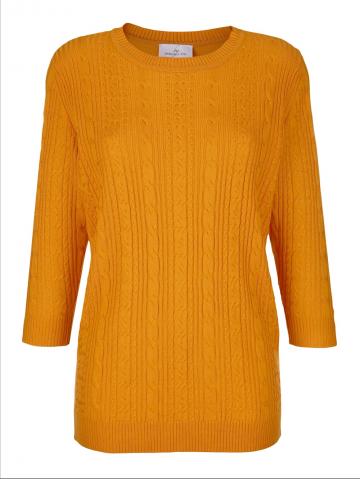 Вязаный пуловер