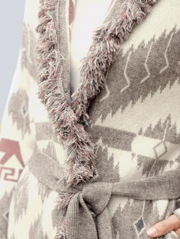 Длинная вязаная кофта