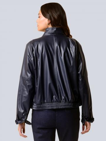 Короткий пиджак