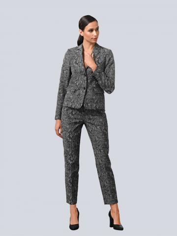 Короткий пиджак