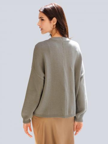 Вязаная кофта