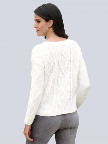 Пуловер с круглым вырезом