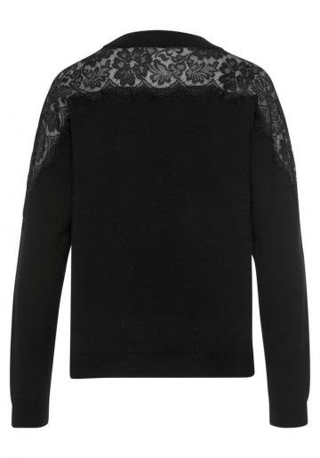 Вязаный пуловер