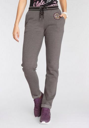 Спортивные штаны