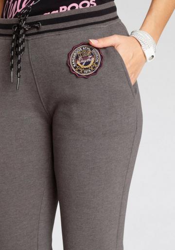 Спортивные штаны