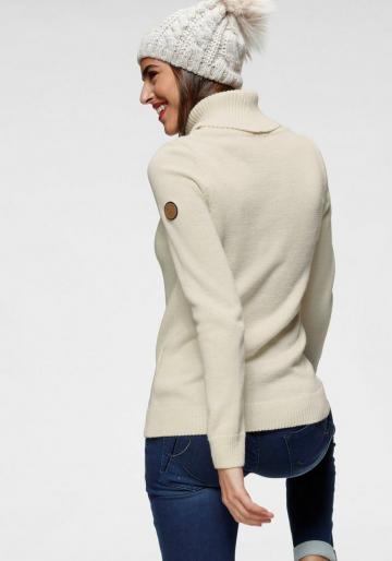 Вязаный пуловер