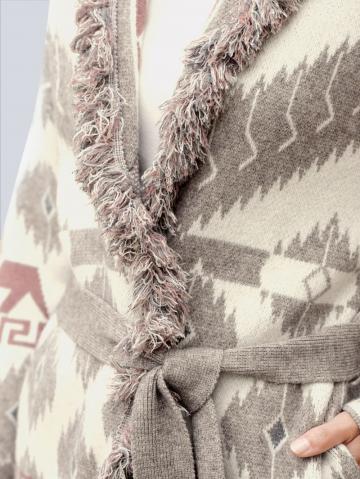 Длинная вязаная кофта