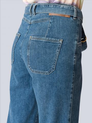 Короткие джинсы