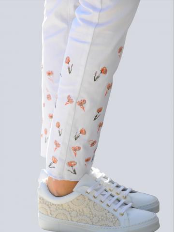 Короткие джинсы