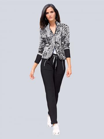 Длинная вязаная кофта