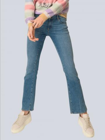 Клешеные джинсы