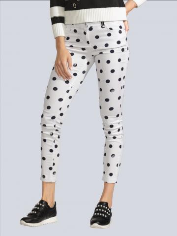 Короткие джинсы