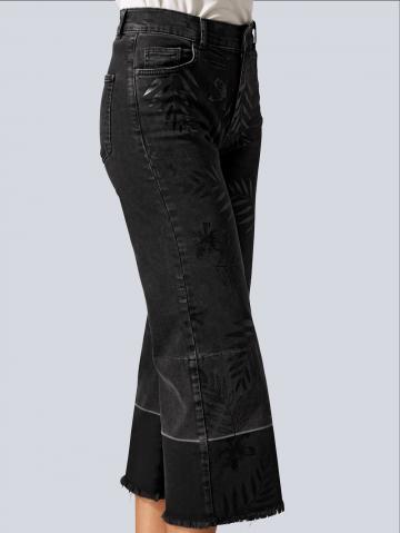 Короткие джинсы