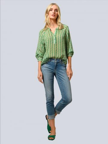 Короткие джинсы