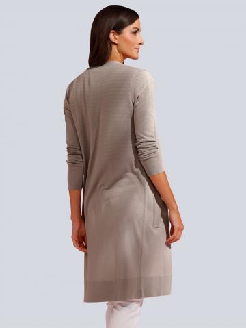 Длинная вязаная кофта