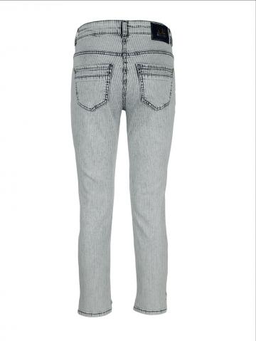 Короткие джинсы