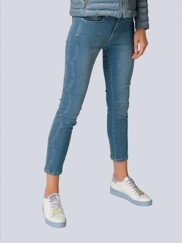 Короткие джинсы