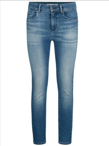 Короткие джинсы