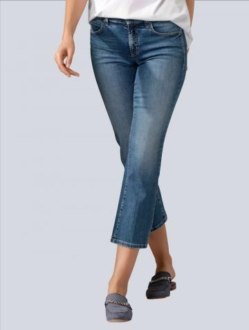 Короткие джинсы