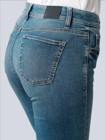 Короткие джинсы